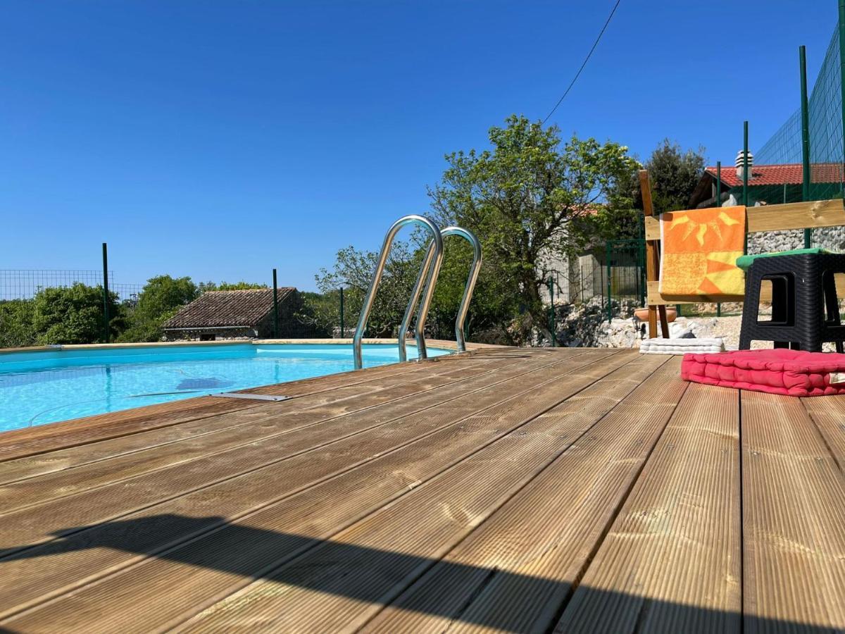 Ana With Jacuzzi & Swimming Pool Villa *