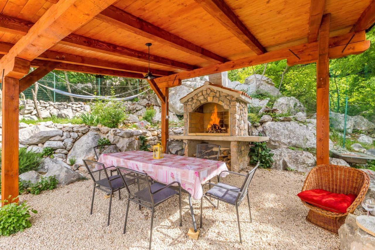 Villa Ana With Jacuzzi & Swimming Pool Cres